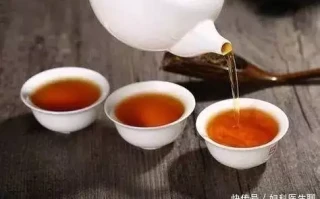 食道癌和喝茶有关？医生忠告：喝茶避免这3件事，别让癌症找上门