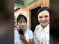 小陈直播中，品牌方长腿美女献歌一首，唱完直接少一万人全天下的男友是不是都送这几种花束？